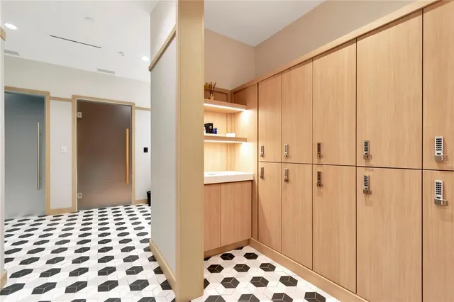 $6,499,000 | 3101 Bayshore Boulevard, Unit 2501, Tampa, FL 33629