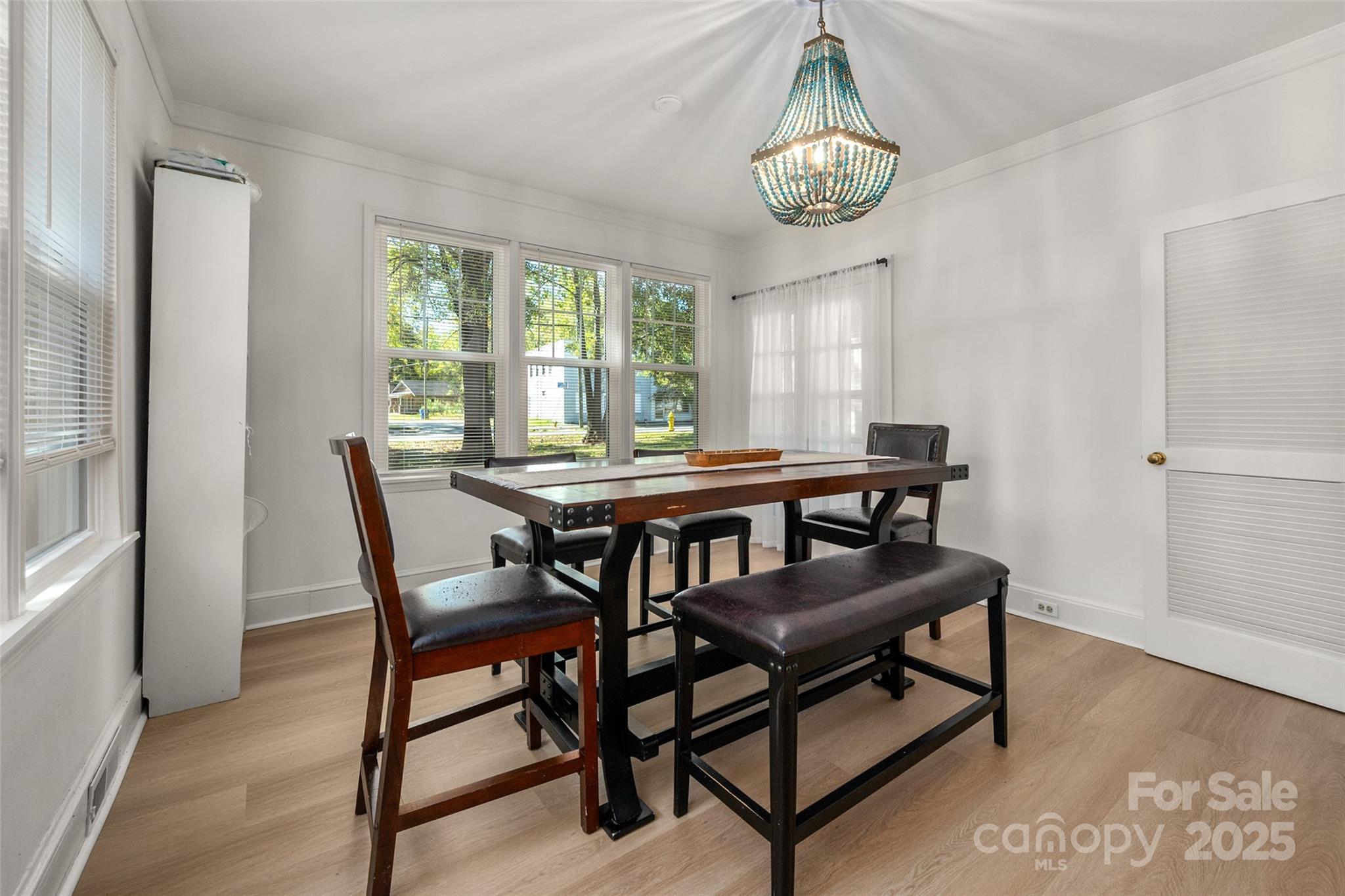 900 Chesterfield Avenue Lancaster, SC 29720 - Photo 11 of 37 a dining room with furniture and window