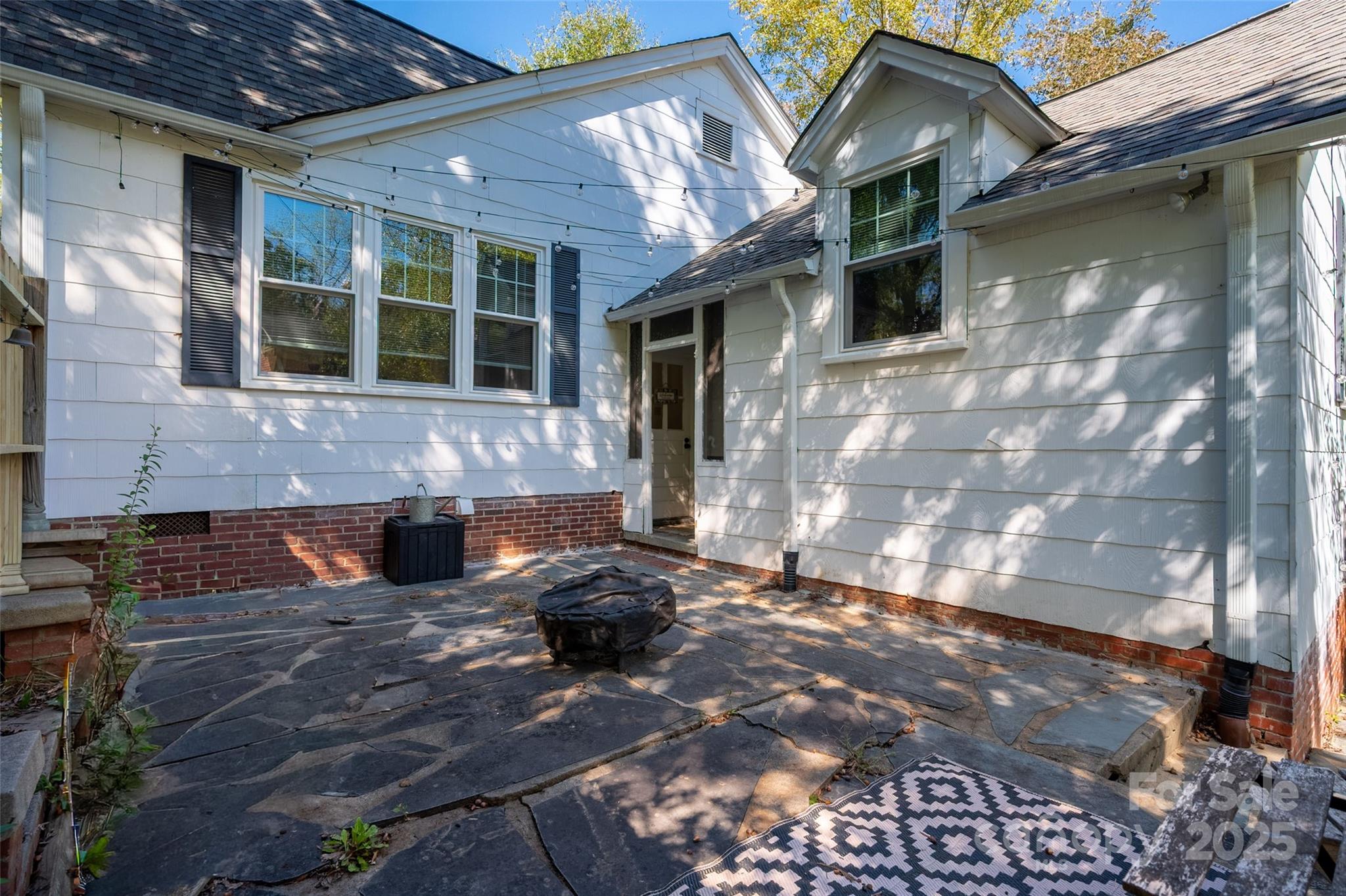 900 Chesterfield Avenue Lancaster, SC 29720 - Photo 27 of 37 a front view of a house with a yard