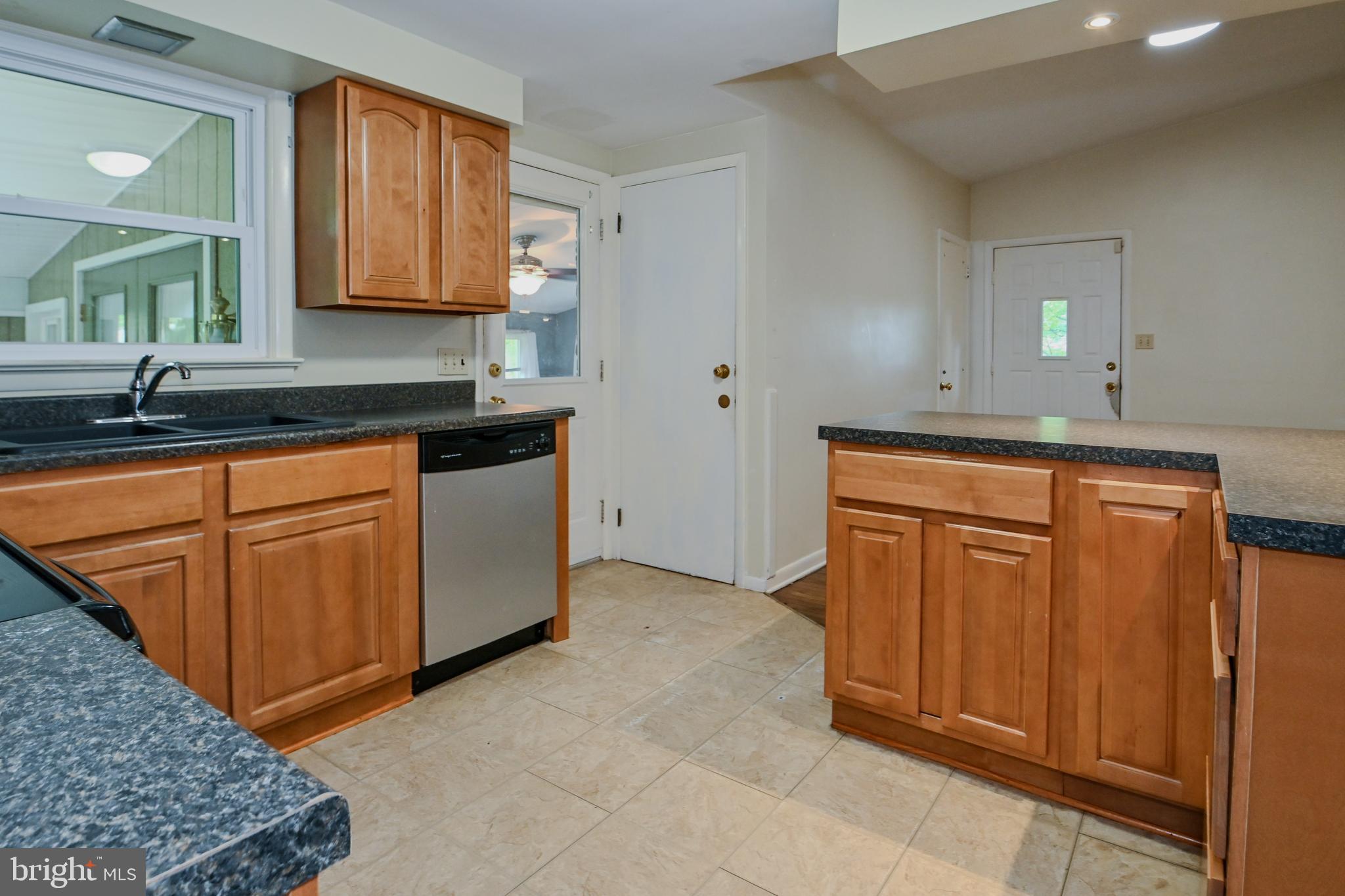 495 Pinehurst Road York, PA 17402 - Photo 15 of 45 Gallery Image 15