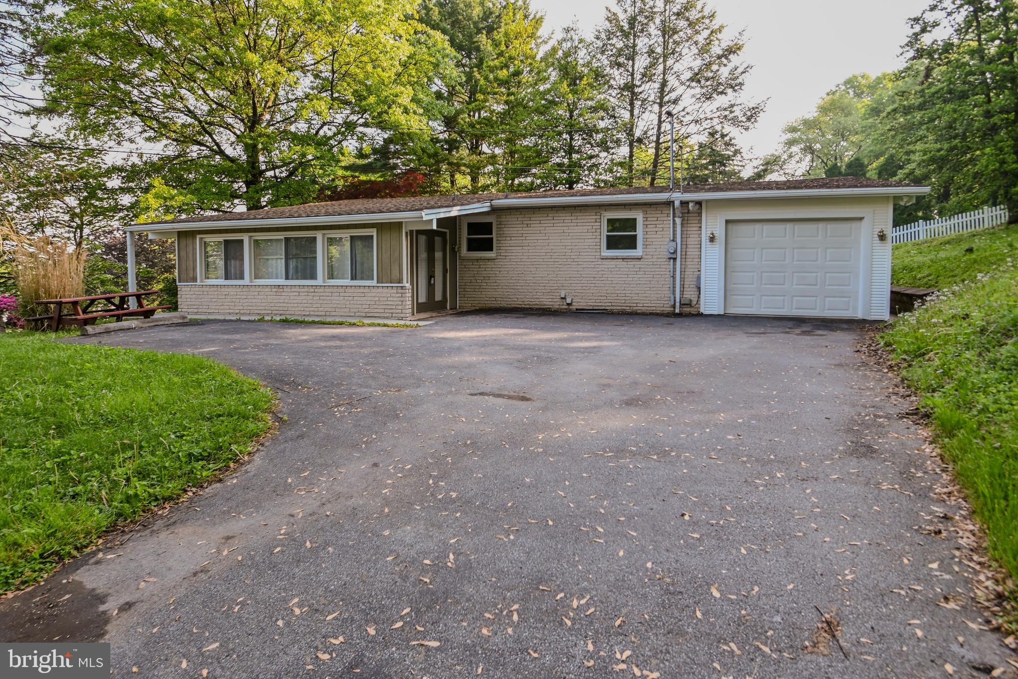 495 Pinehurst Road York, PA 17402 - Photo 34 of 45 Gallery Image 34