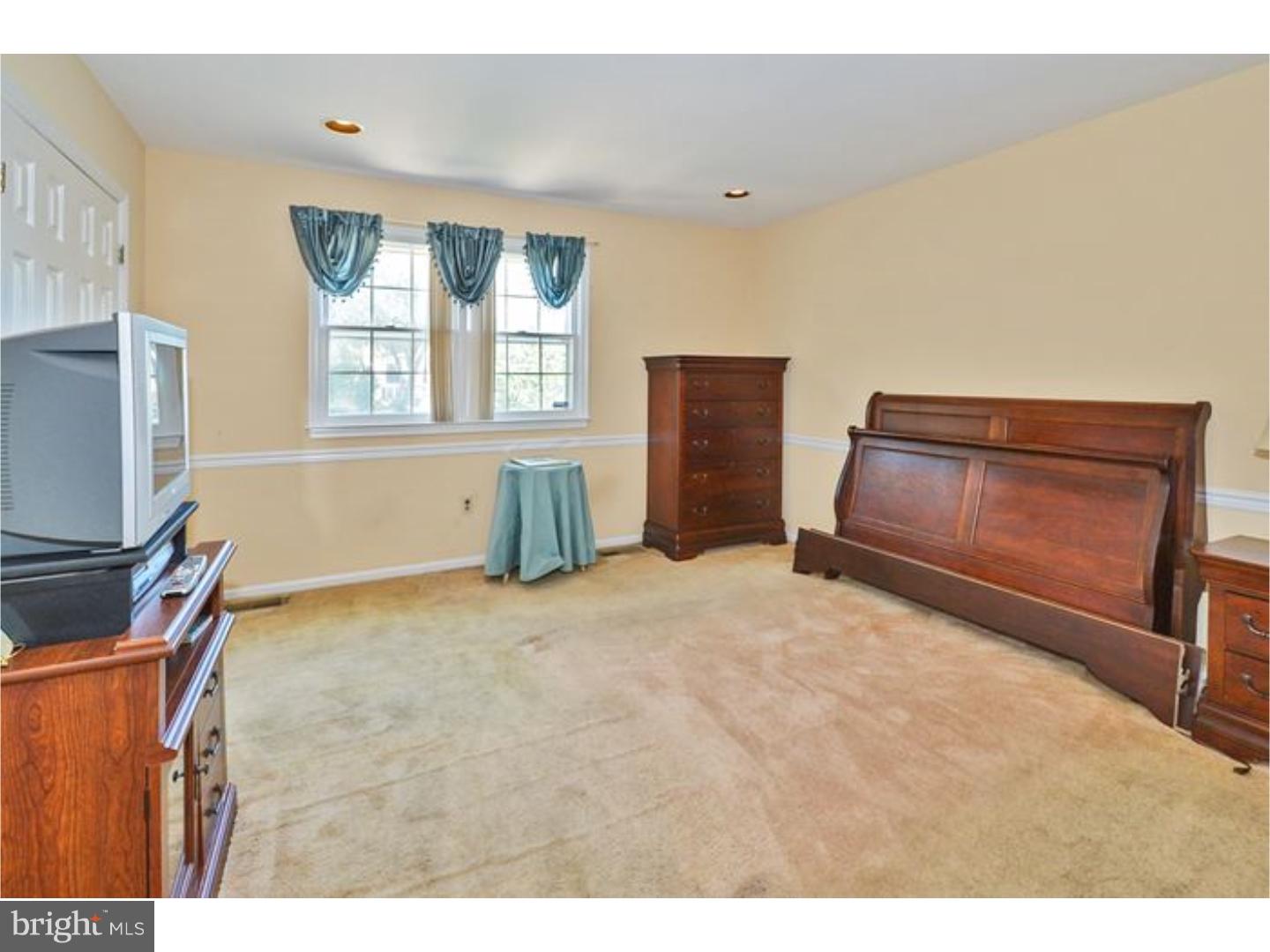 2184 Schaeffer Road Abington, PA 19001 - Photo 11 of 21 Bedroom - Main