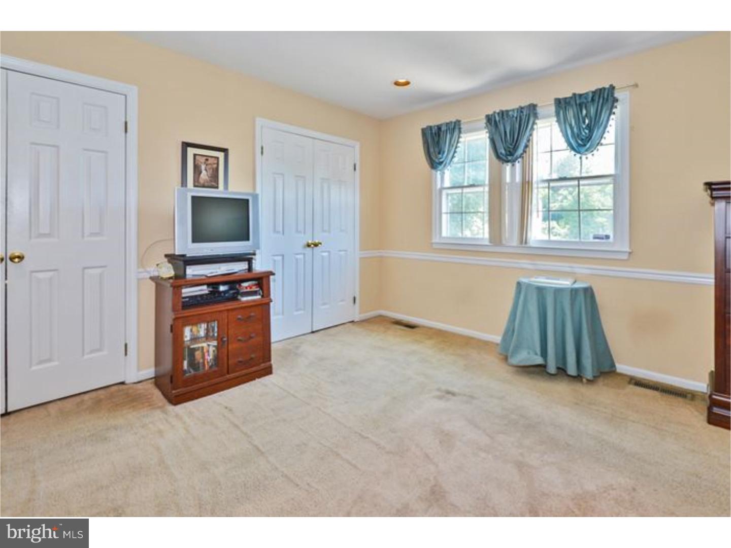 2184 Schaeffer Road Abington, PA 19001 - Photo 12 of 21 Bedroom - Main