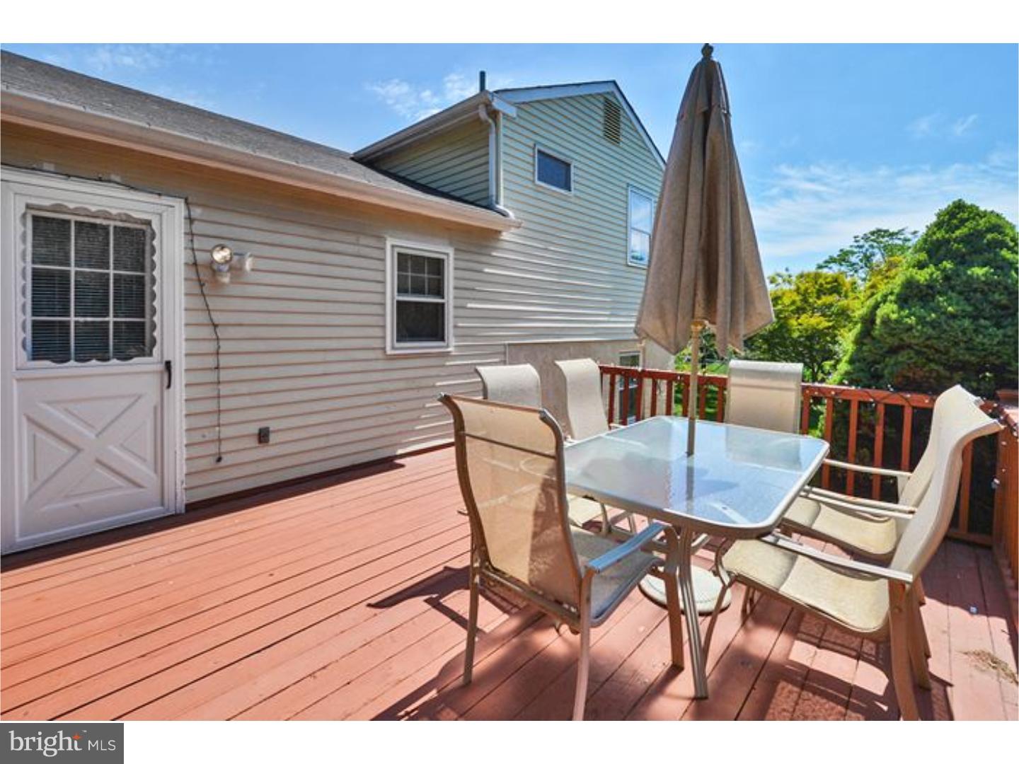2184 Schaeffer Road Abington, PA 19001 - Photo 17 of 21 Deck