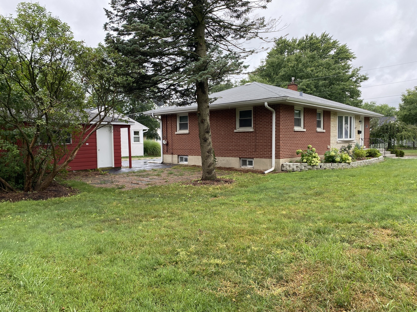201 Pine Street Villa Park, IL 60181 - Photo 17 of 17 a front view of a house with garden