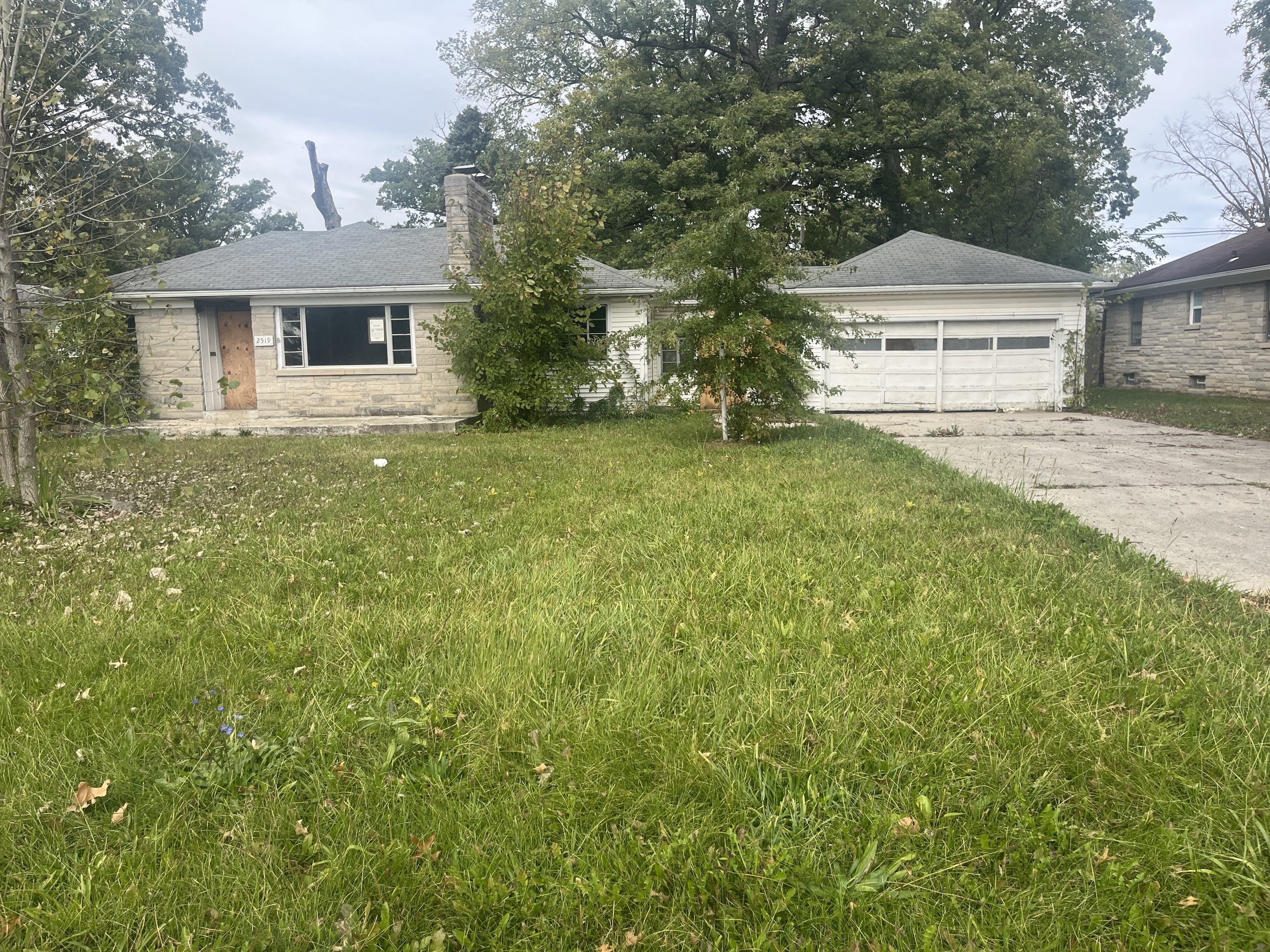 2519 East Paulding Road Fort Wayne, IN 46806 - Photo 2 of 7