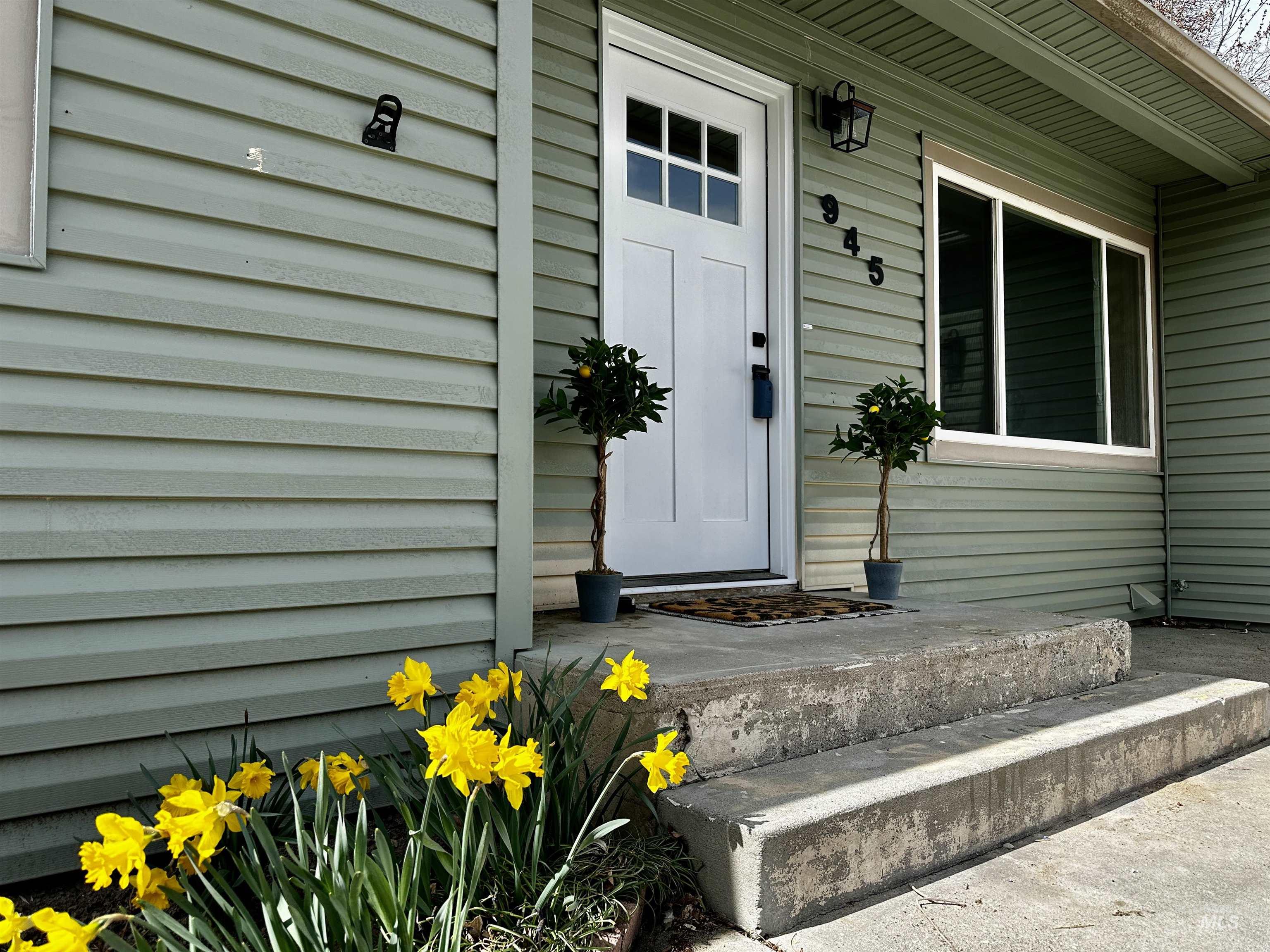 945 North 7th E Street Mountain Home, ID 83647 - Photo 1 of 1