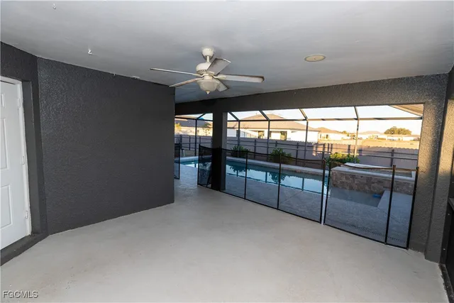 $2,700 | 3073 Northwest 4th Avenue, Cape Coral, FL 33993