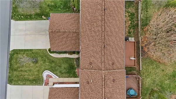 $250,000 | 1406 Lexington Drive, Lawrence, PA 15055