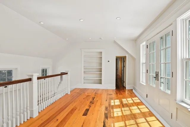 $9,403,000 | 52 South Summer Street, Edgartown, MA 02539