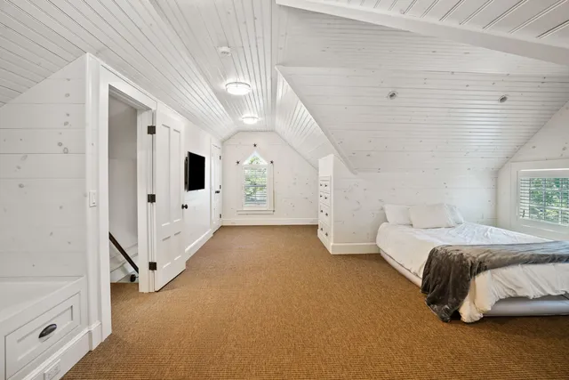 $9,403,000 | 52 South Summer Street, Edgartown, MA 02539