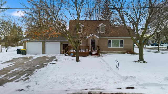 $205,000 | 702 9th Avenue South, St. James, MN 56081