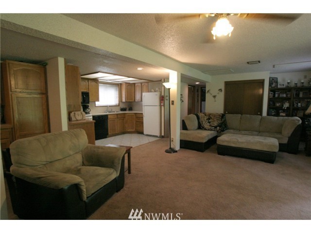 8923 Armstrong Road Southwest Olympia, WA 98512 - Photo 12 of 21 Gallery Image 12