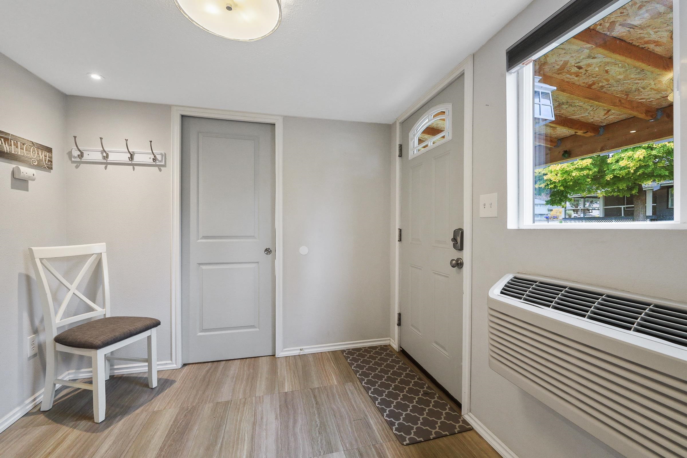 810 South Walnut Road Spokane Valley, WA 99206 - Photo 3 of 19 Gallery Image 3