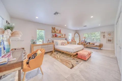 $2,500,000 | 9737 Southwest 98th Street, Miami, FL 33176