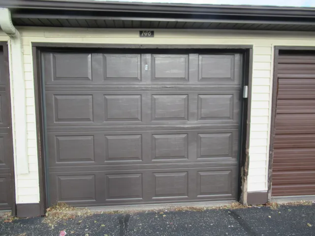 $49,900 | 7182 72nd Lane North, Unit 221, Brooklyn Park, MN 55428