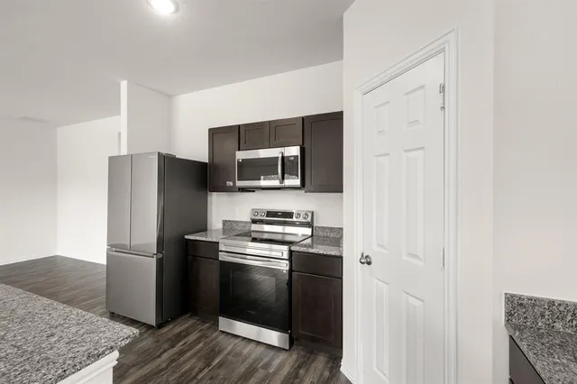 $291,990 | 433 Rose, Cleburne, TX 76033