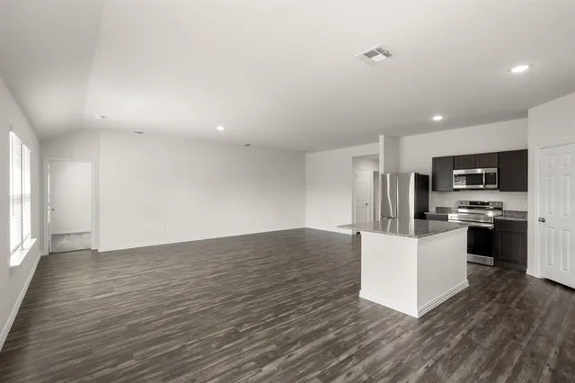 $291,990 | 433 Rose, Cleburne, TX 76033