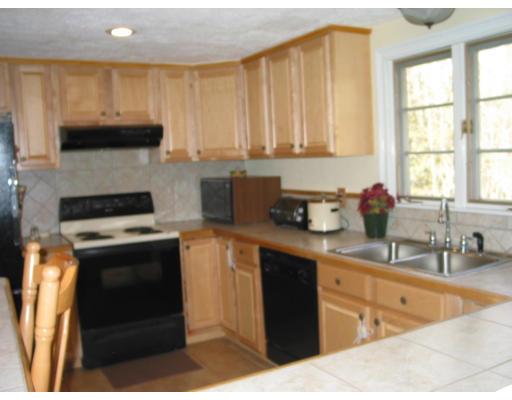 4 Orchard Road Sturbridge, MA 01566 - Photo 5 of 14