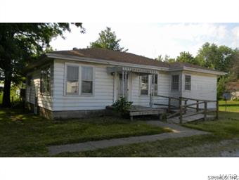 112 Long Street Shipman, IL 62685 - Photo 1 of 15 Gallery Image 1