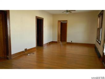112 Long Street Shipman, IL 62685 - Photo 4 of 15 Gallery Image 4