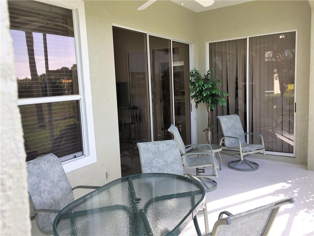 549 Fallbrook Drive Venice, FL 34292 - Photo 19 of 25 a room with table and chairs