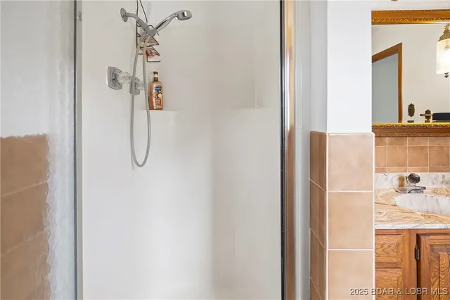 $2,490,000 | 5492 Black Elk Lane, Stover, MO 65078