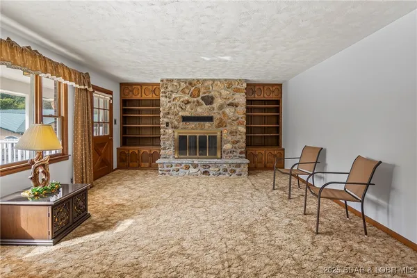 $2,490,000 | 5492 Black Elk Lane, Stover, MO 65078