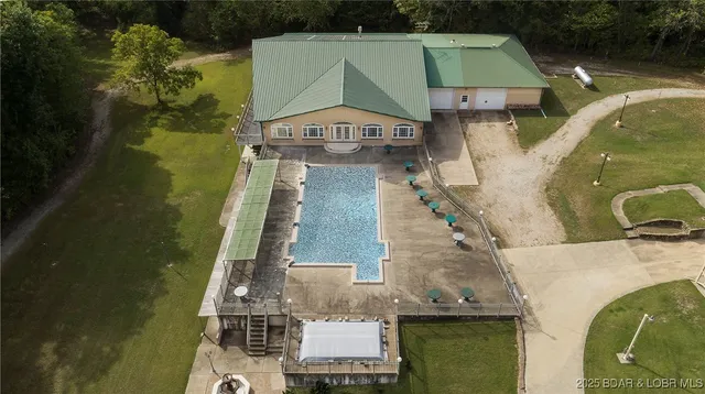 $2,490,000 | 5492 Black Elk Lane, Stover, MO 65078
