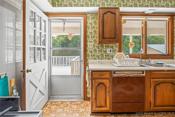 $2,490,000 | 5492 Black Elk Lane, Stover, MO 65078