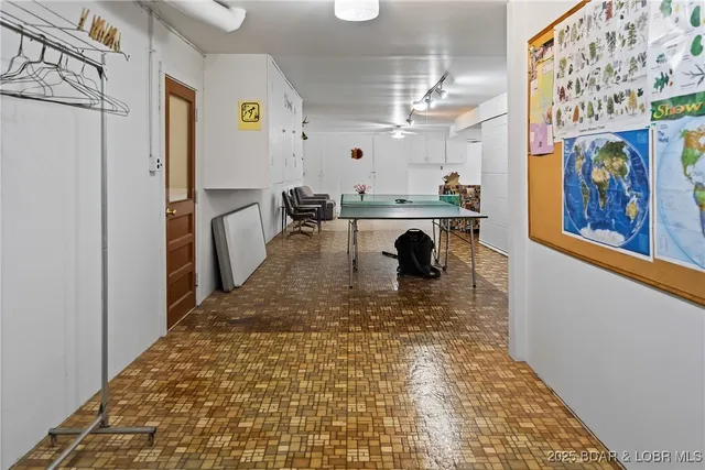 $2,490,000 | 5492 Black Elk Lane, Stover, MO 65078