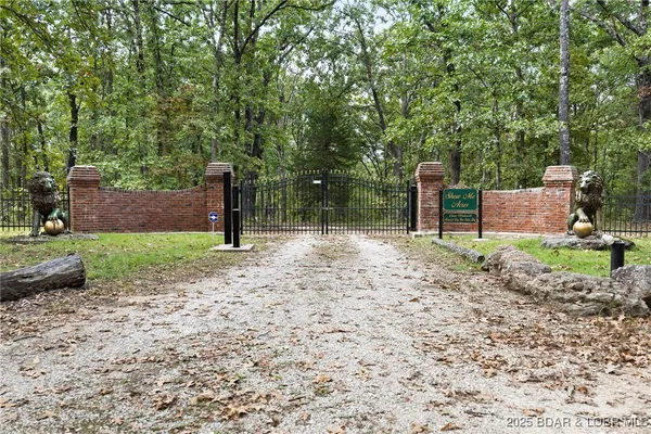 $2,490,000 | 5492 Black Elk Lane, Stover, MO 65078