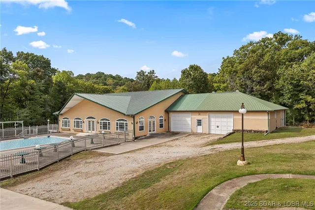 $2,490,000 | 5492 Black Elk Lane, Stover, MO 65078
