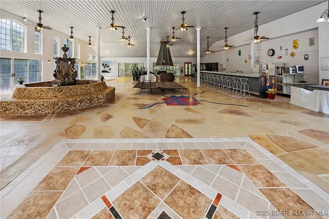 $2,490,000 | 5492 Black Elk Lane, Stover, MO 65078