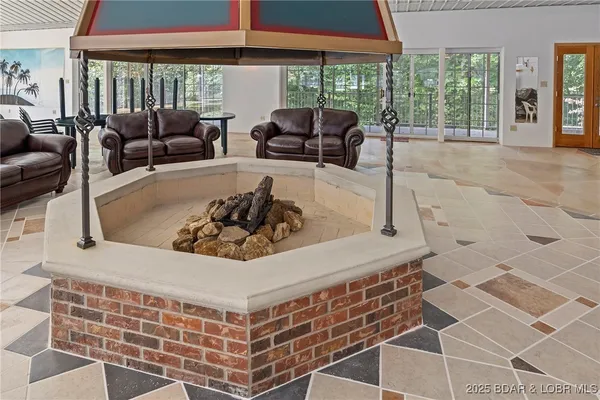 $2,490,000 | 5492 Black Elk Lane, Stover, MO 65078