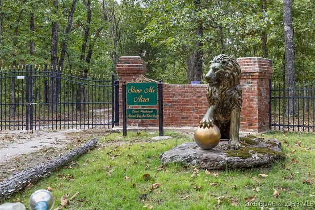 $2,490,000 | 5492 Black Elk Lane, Stover, MO 65078