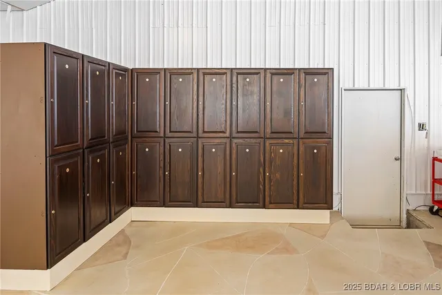 $2,490,000 | 5492 Black Elk Lane, Stover, MO 65078