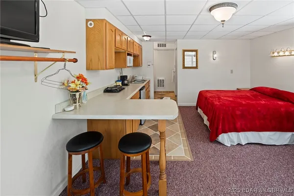 $2,490,000 | 5492 Black Elk Lane, Stover, MO 65078