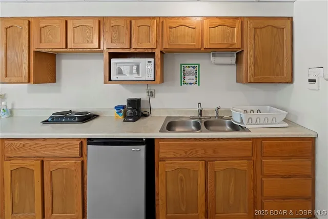 $2,490,000 | 5492 Black Elk Lane, Stover, MO 65078