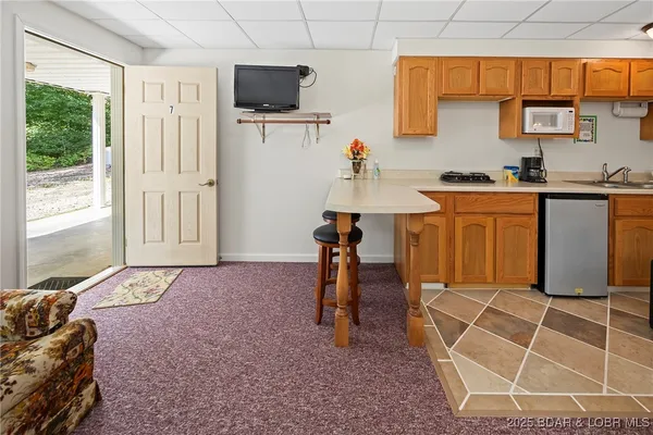 $2,490,000 | 5492 Black Elk Lane, Stover, MO 65078