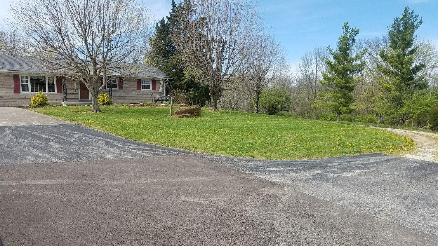 649 Richmond Road North Berea, KY 40403 - Photo 2 of 32 Photo 2