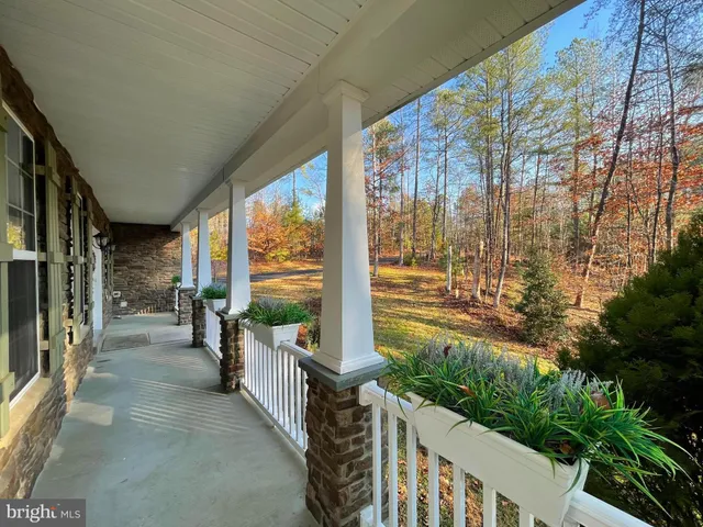 $748,500 | 53 Queen Laurens Court, Fredericksburg, VA 22406