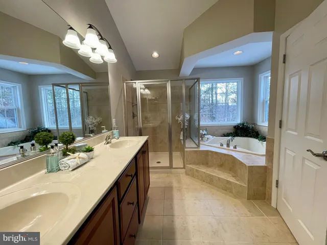 $748,500 | 53 Queen Laurens Court, Fredericksburg, VA 22406