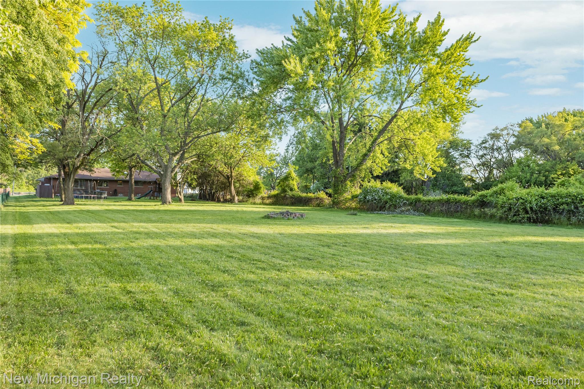 8359 Chicago Road South Warren, MI 48093 - Photo 56 of 74