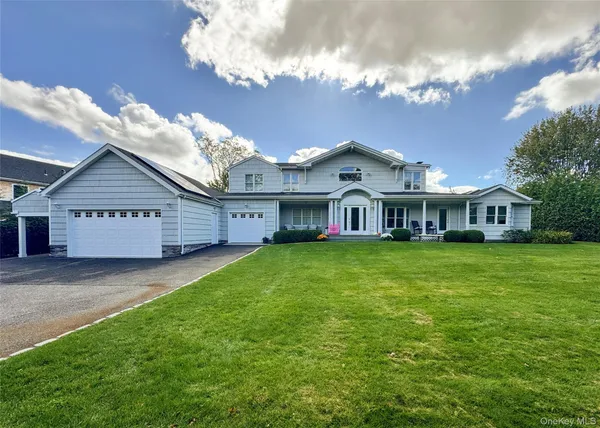 $2,600,000 | 137 South Road, Westhampton, NY 11977