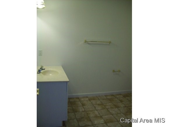 3210 Sequoia Drive Springfield, IL 62712 - Photo 16 of 17 Gallery Image 16