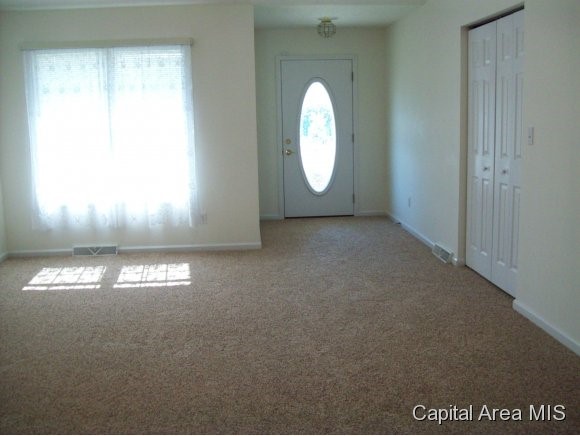 3210 Sequoia Drive Springfield, IL 62712 - Photo 4 of 17 Gallery Image 4