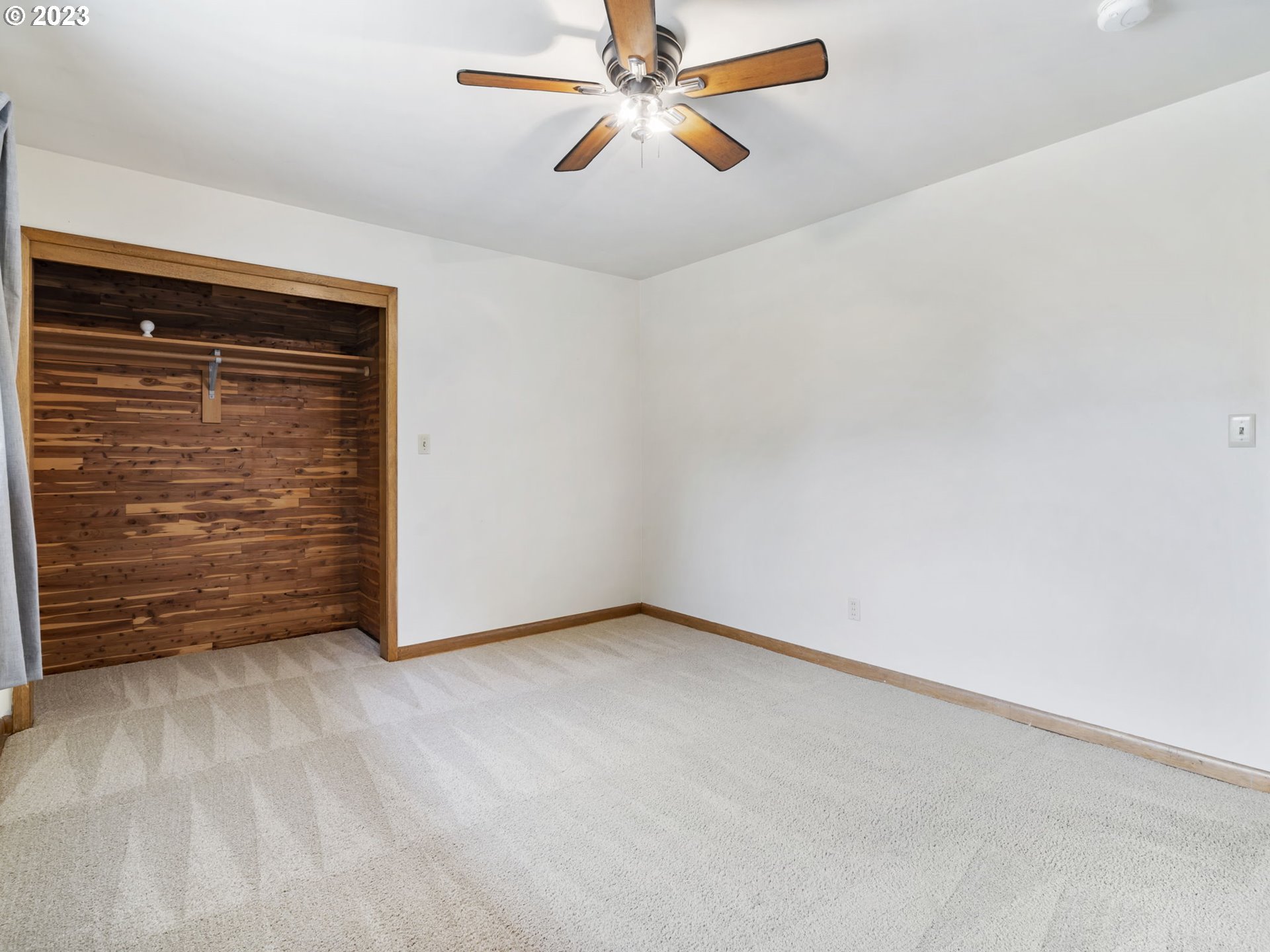 26601 Southwest Stafford Road Wilsonville, OR 97070 - Photo 20 of 47 Bedroom