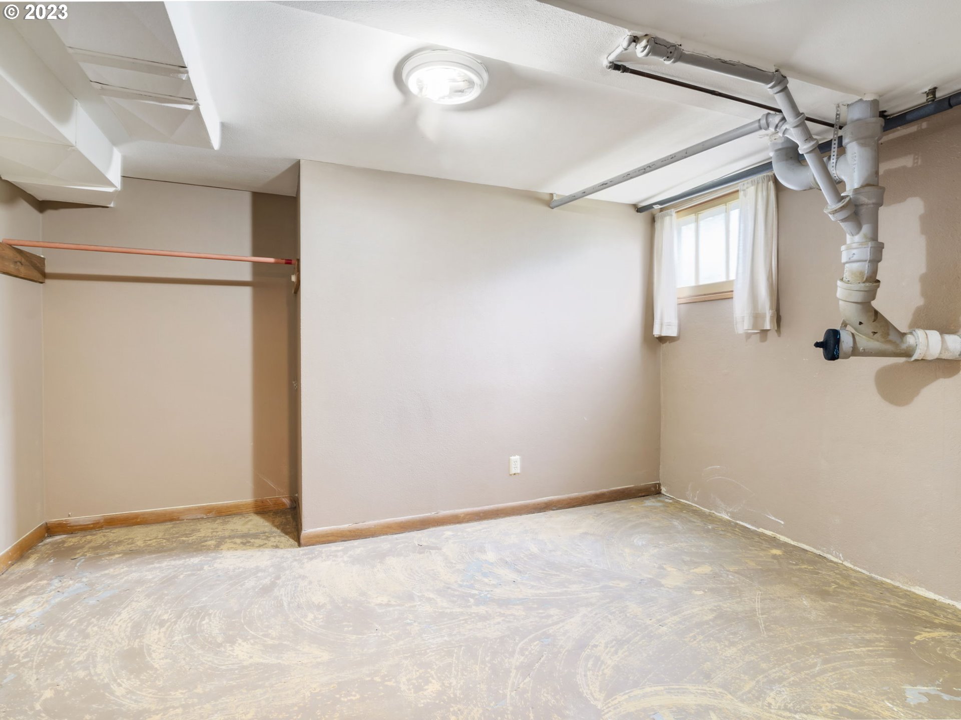 26601 Southwest Stafford Road Wilsonville, OR 97070 - Photo 29 of 47 Bonus Room