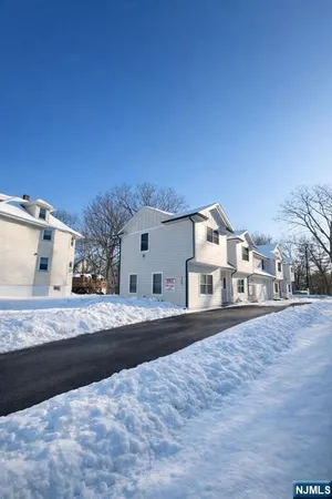 $750,000 | 203 Queen Anne Road, Bogota, NJ 07603